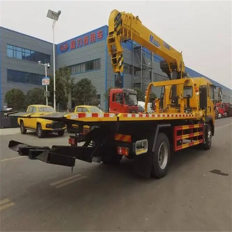 天心附近小随车吊出租电话，轻松解决搬运烦恼