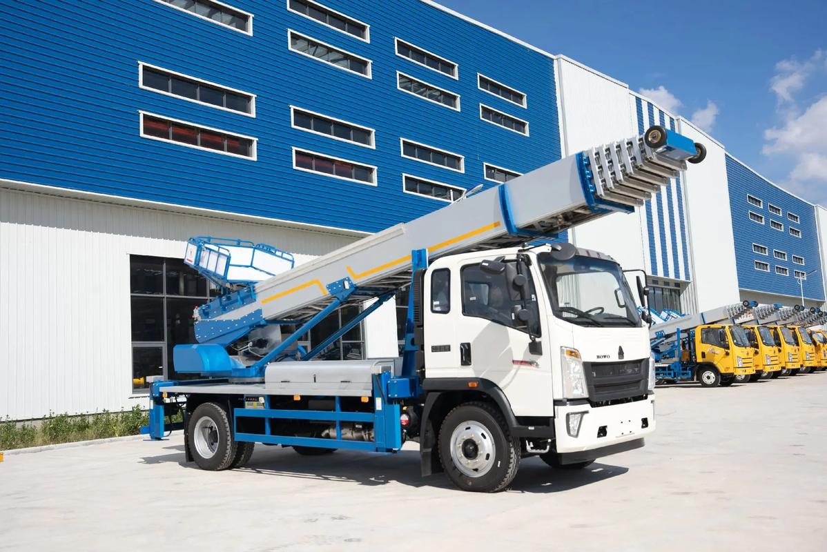 天心出租云梯车高空作业车 建筑垃圾搬运