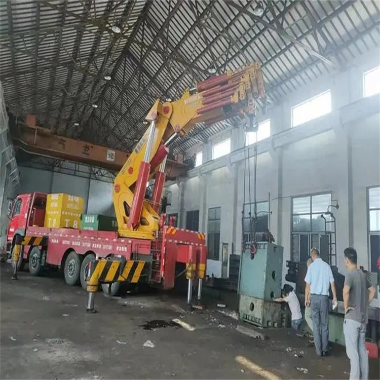 天心速查！附近自卸吊车租赁电话及租赁全攻略